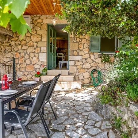 Appartement Kerkis Traditional Drymon