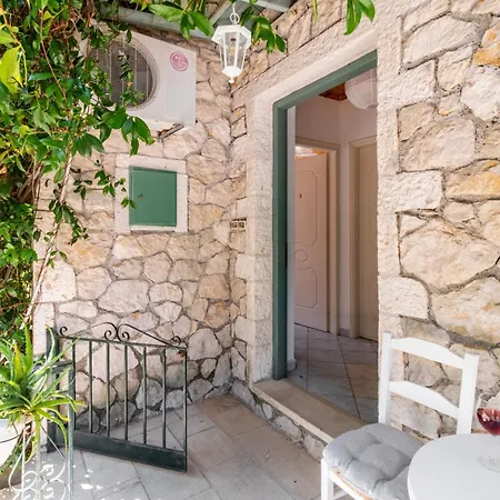 Апартаменты Kerkis Traditional