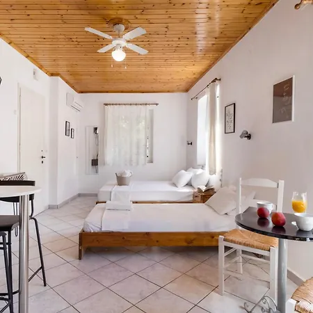 Kerkis Traditional *